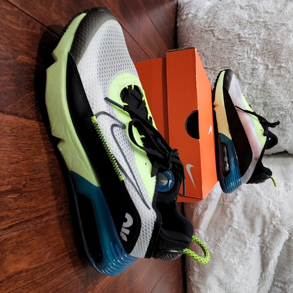 Nike